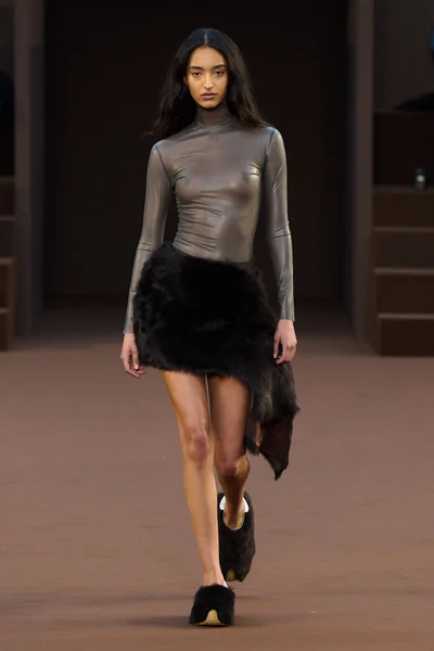 Look 23